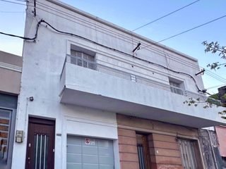 Apartamento de 2 dormitorios con balcón y garaje en Paysandú